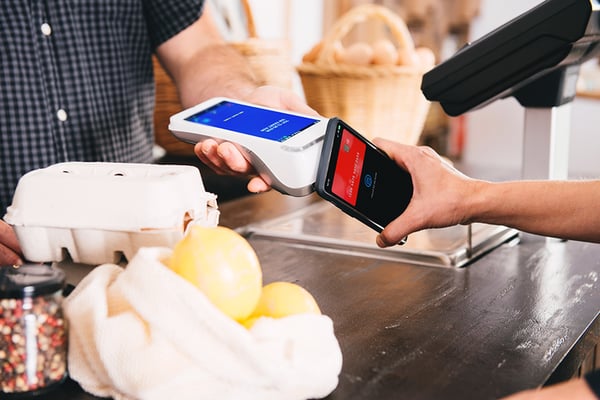 Handsfree betalen met de pinterminal A77 van Pay.