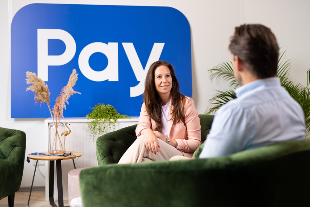 PAY. Image bank photography0792