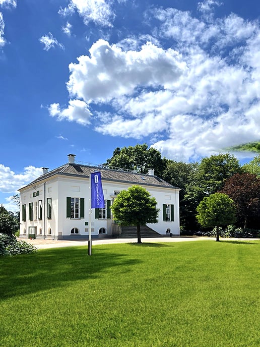 Villa_Schuttersveld_metvlag